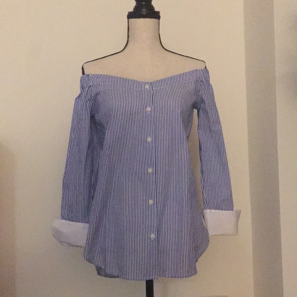 Stitch & Knot Tops - NWT! Off the Shoulder Top